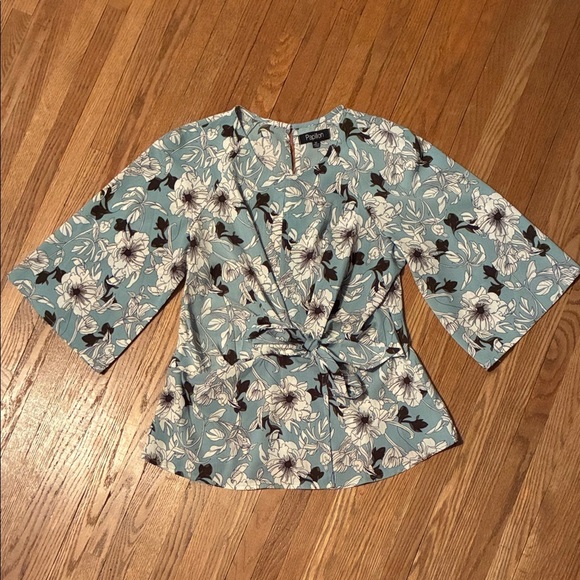 Papillon Blanc Teal and White Floral Wrap Blouse - Picture 1 of 14